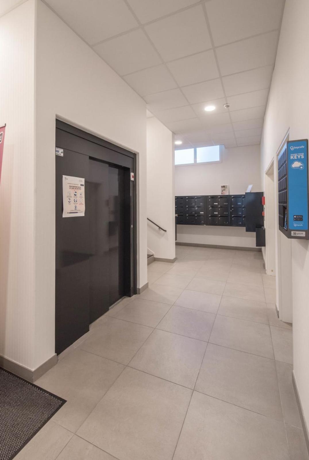 Theo - T2 Proche Gare Apartment Le Mans Luaran gambar
