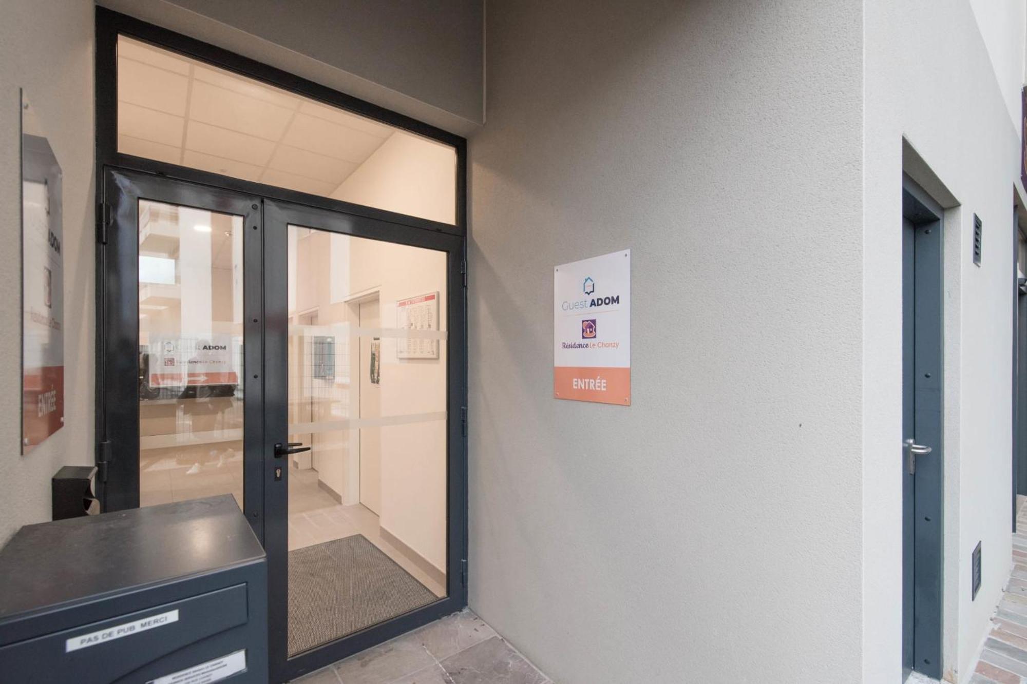 Theo - T2 Proche Gare Apartment Le Mans Luaran gambar